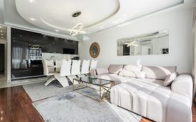 Kiraly 44 Luxury Apartment With Free Parking