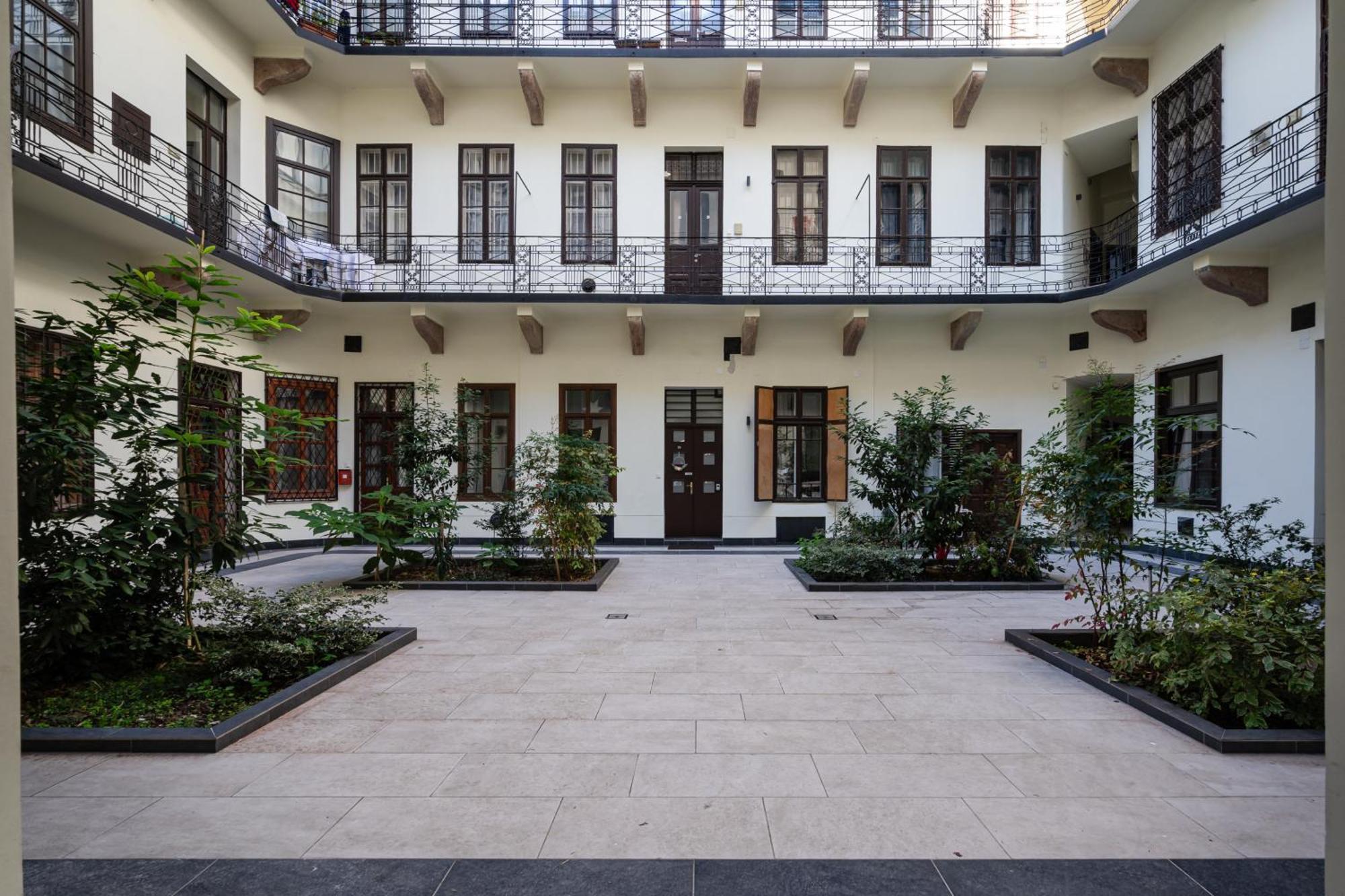 Kiraly 44 Luxury Apartment With Free Parking Budapeszt Zewnętrze zdjęcie